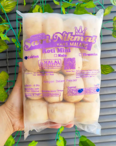 Roti mini isi coklat Sari Nikmat